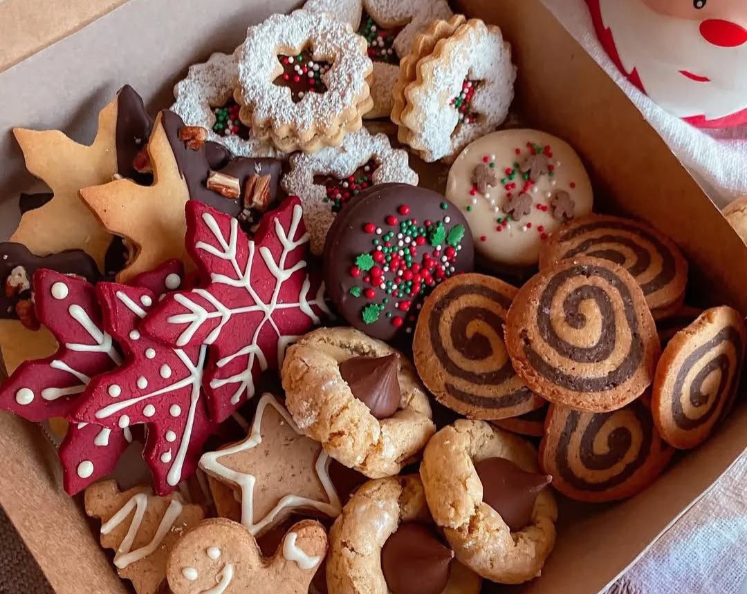 12 Days Christmas Cookie Board Gifting Guide