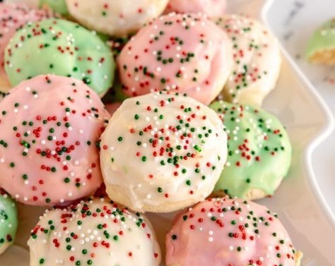 Easy Traditional Authentic Old Fashioned Italian Christmas Cookies overview