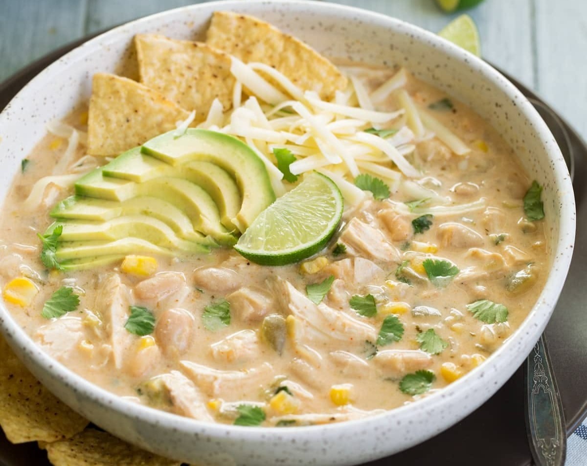 Easy Healthy White Chicken Chili Quick Dinner Recipe overview